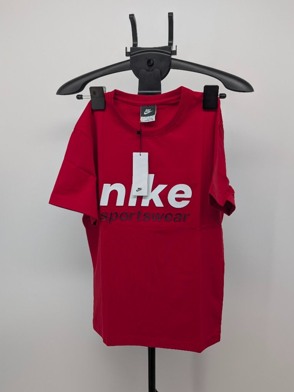 Nike Sportswear Men's Red Graphic Logo T-Shirt Size M NWT